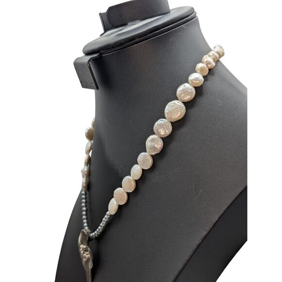 Coin Pearl Silver Tone Flower Pendant Silver Bead Toggle 20" Necklace - Picture 2 of 6